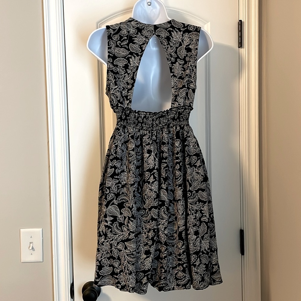 Stretchy Roxy 🌊 Sundress - Picture 6 of 11